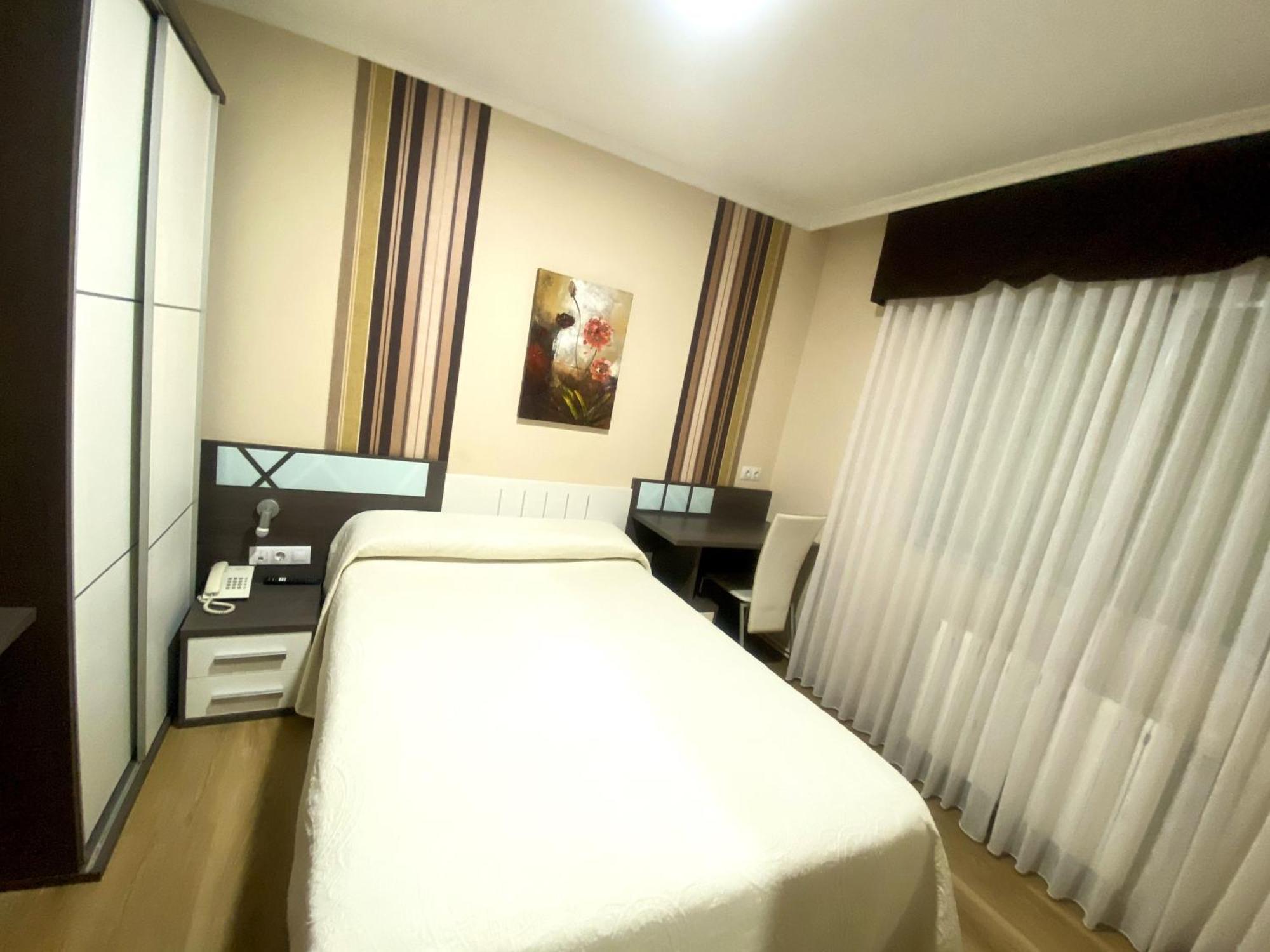 Hotel Spa Galatea Burela المظهر الخارجي الصورة